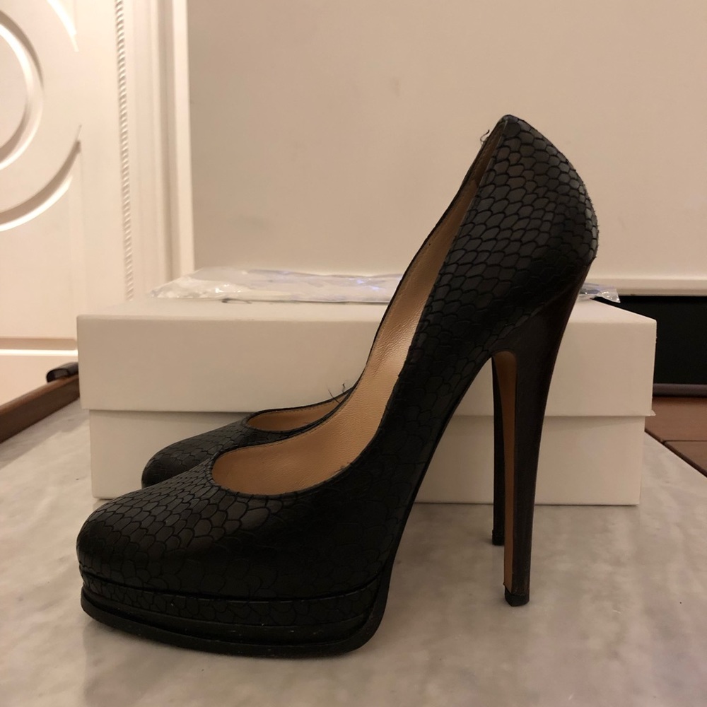 CASADEI pumps